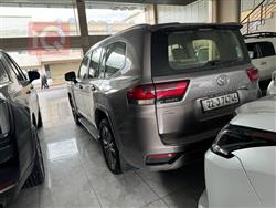 تۆیۆتا لاند کروزەر